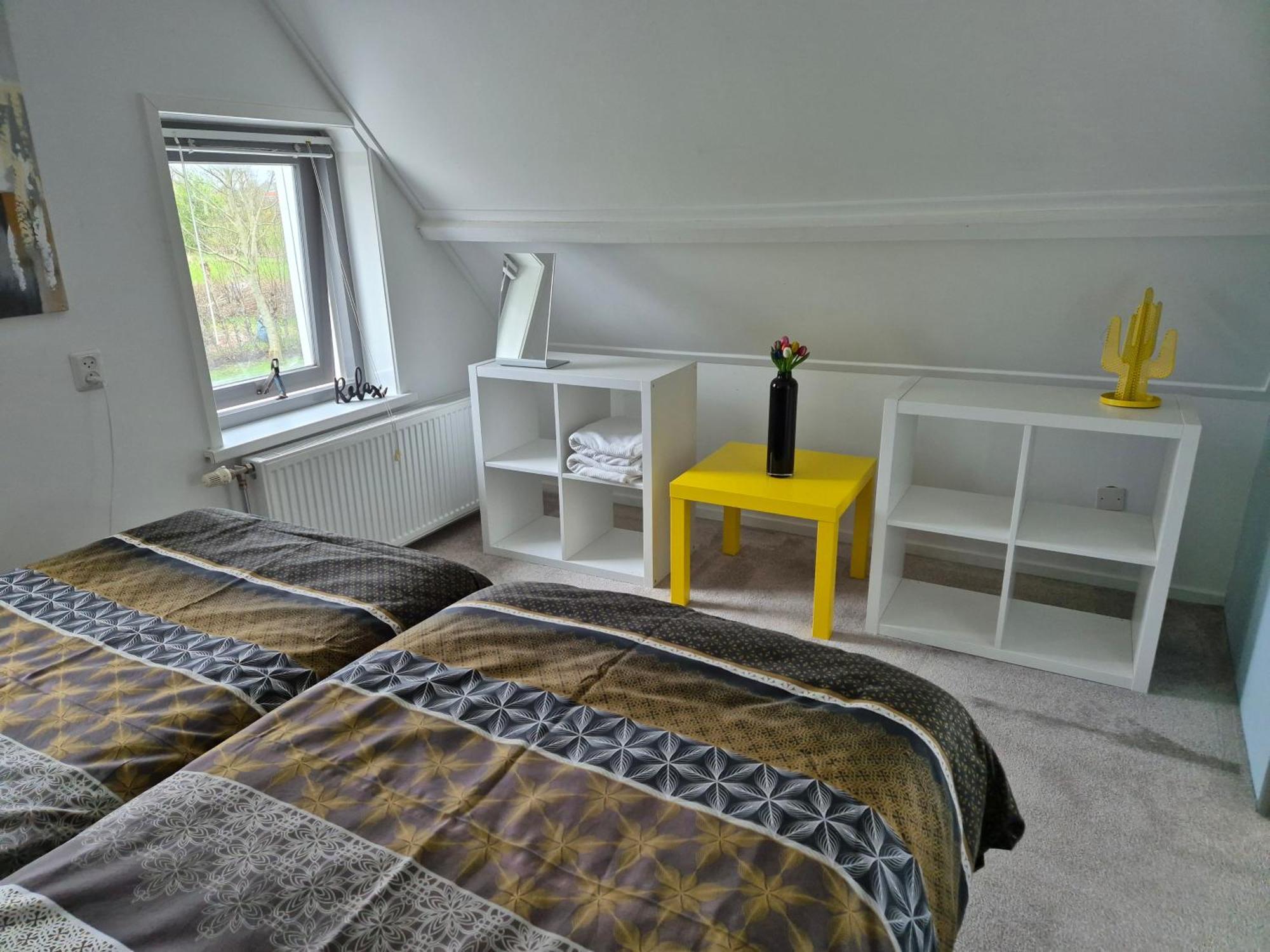 Vrijstaande Ruime Familiewoning Landelijk Gelegen Lewedorp Exterior foto