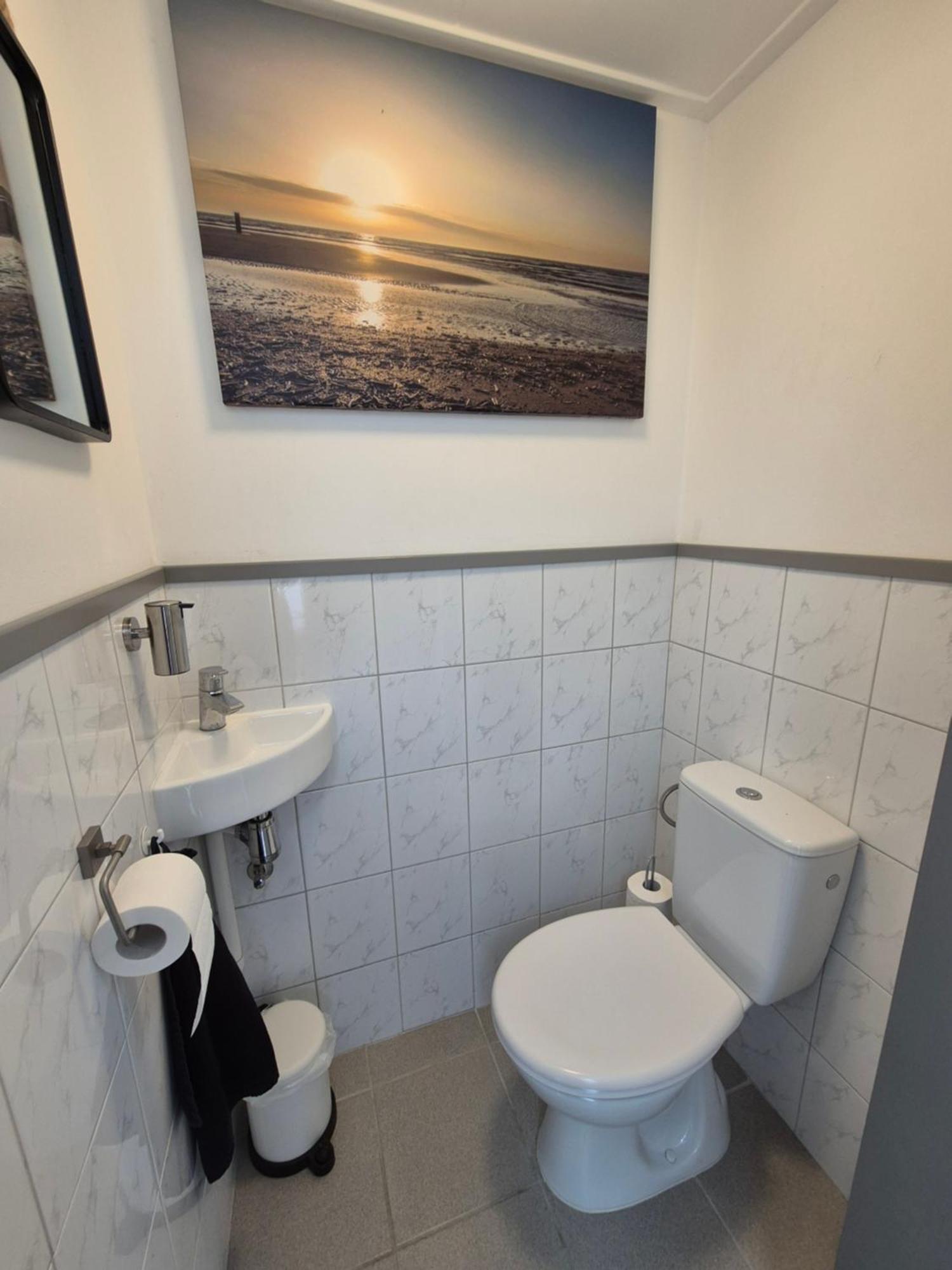 Vrijstaande Ruime Familiewoning Landelijk Gelegen Lewedorp Exterior foto