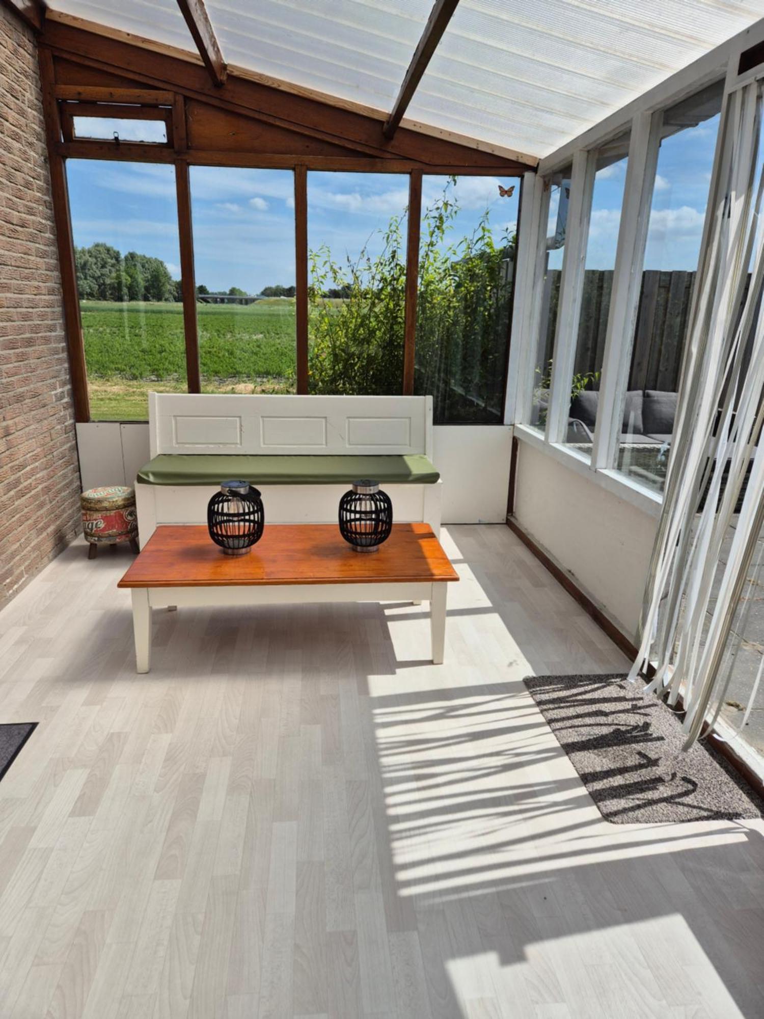 Vrijstaande Ruime Familiewoning Landelijk Gelegen Lewedorp Exterior foto